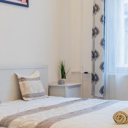 Real Apartments Anker Budapest Ngoại thất bức ảnh