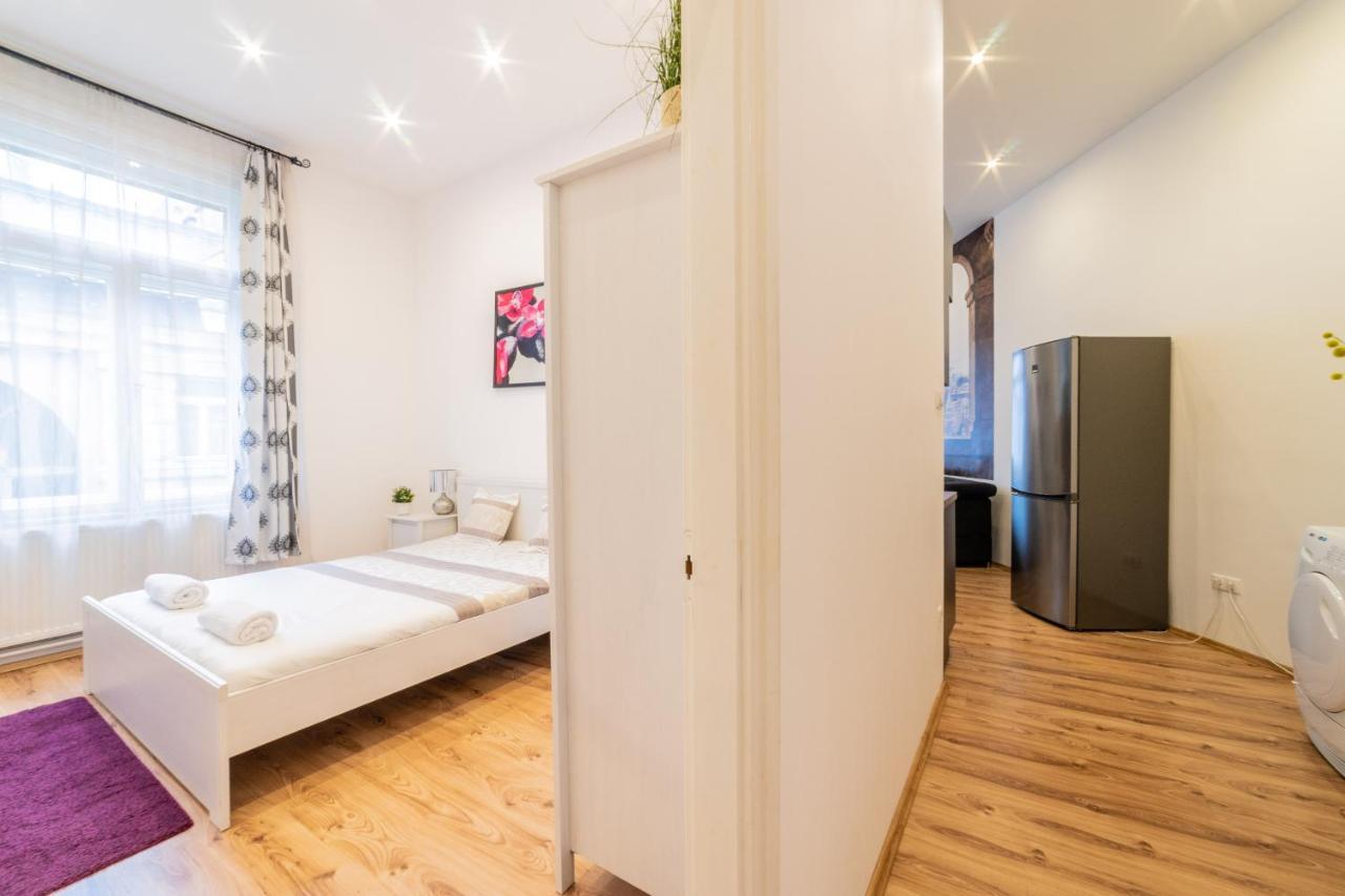 Real Apartments Anker Budapest Ngoại thất bức ảnh