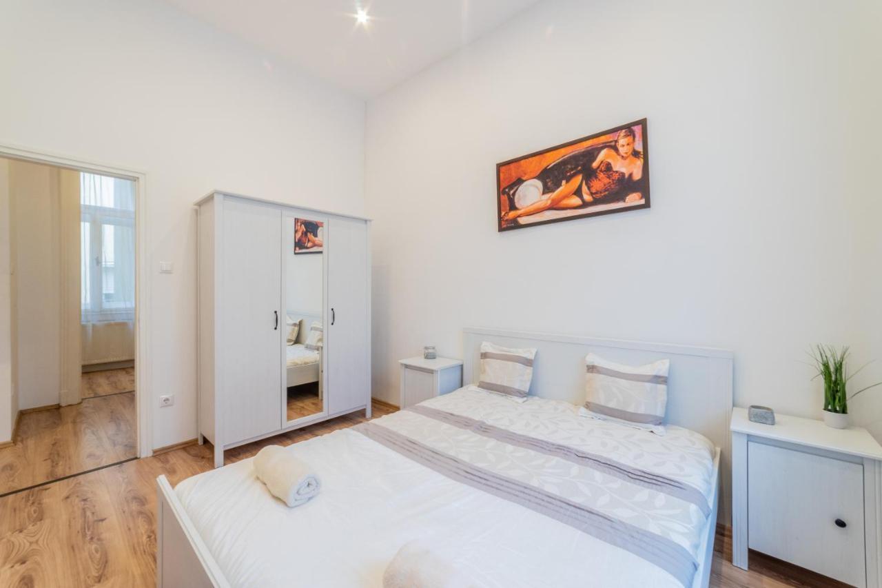 Real Apartments Anker Budapest Ngoại thất bức ảnh