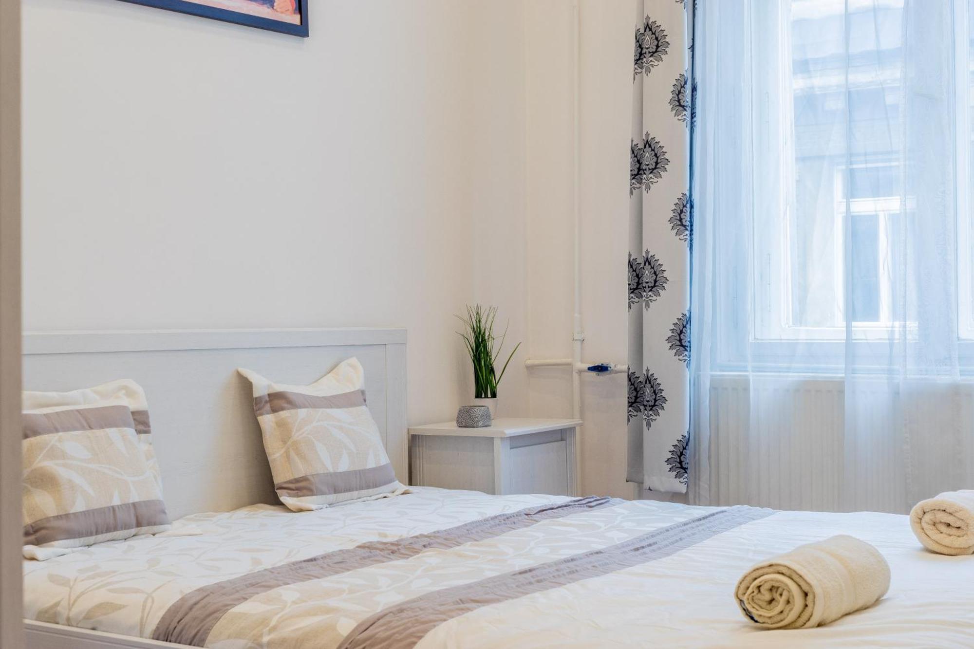 Real Apartments Anker Budapest Ngoại thất bức ảnh